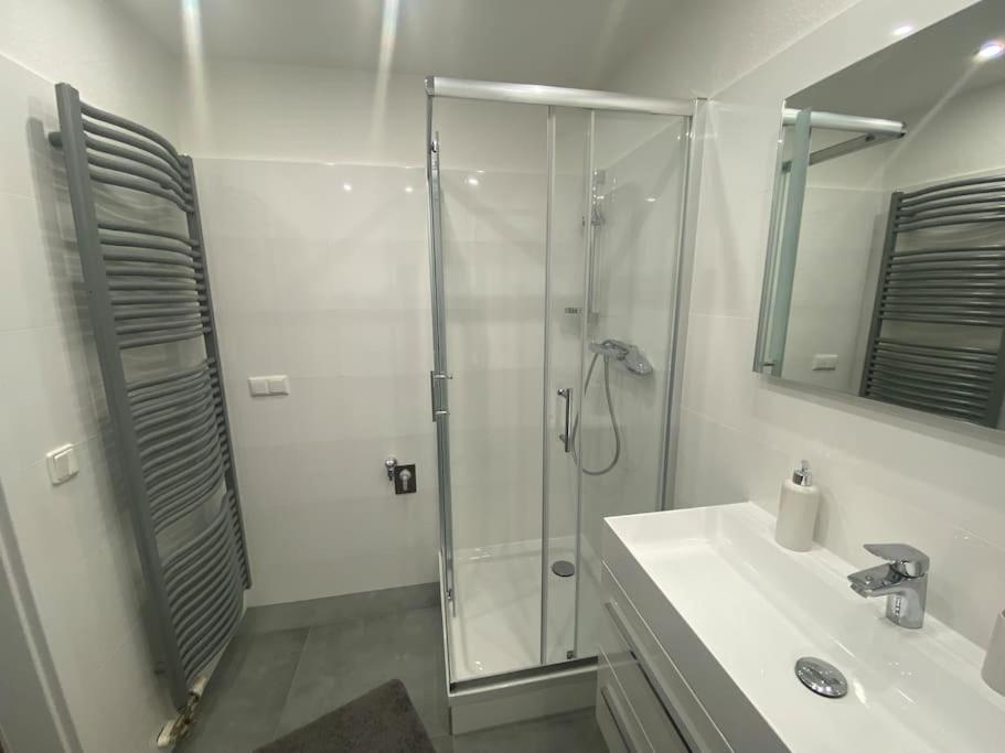 Deichperle, Ihr Ankerplatz! Apartment Busumer Deichhausen Bagian luar foto